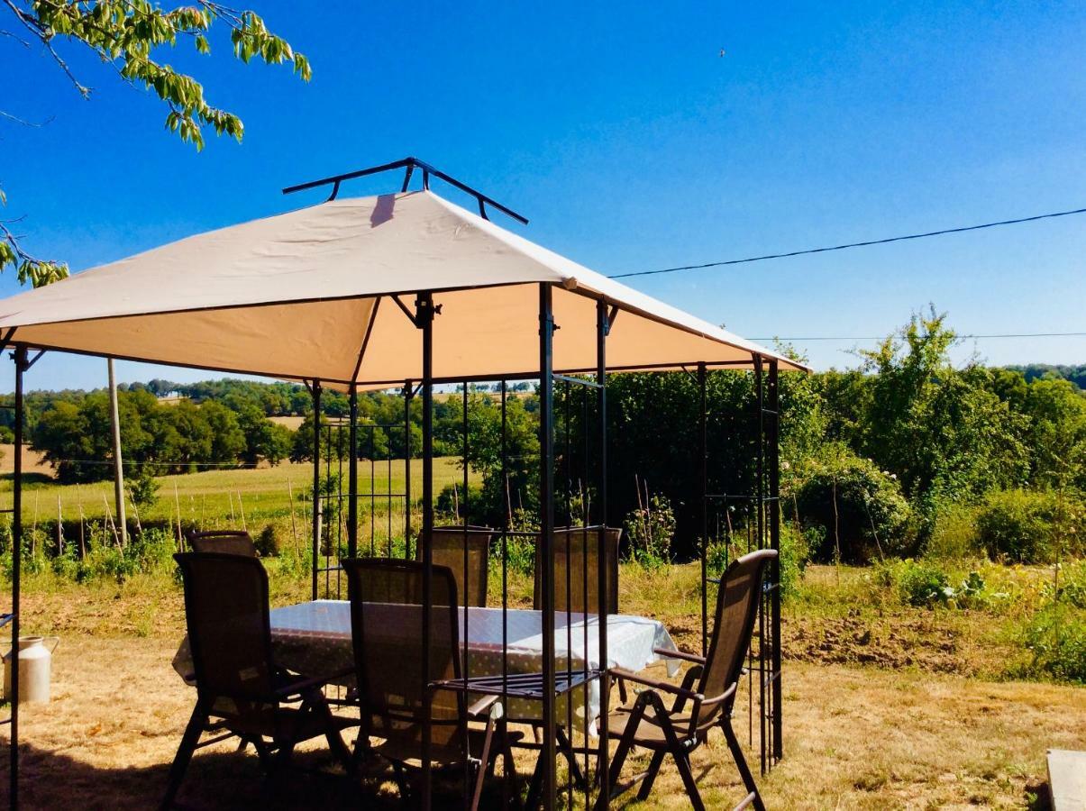 Les Outres Villa Chabrac Exterior foto